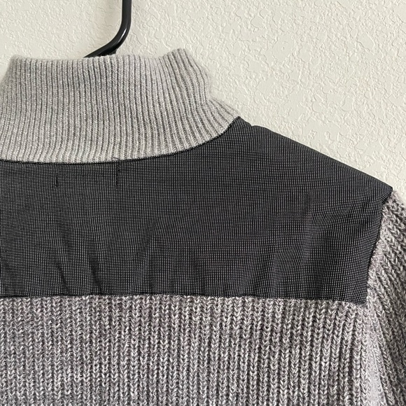 Men’s Refectory London Pull Over Gray Quarter Zip Up Sweater, Size Small - Picture 7 of 9